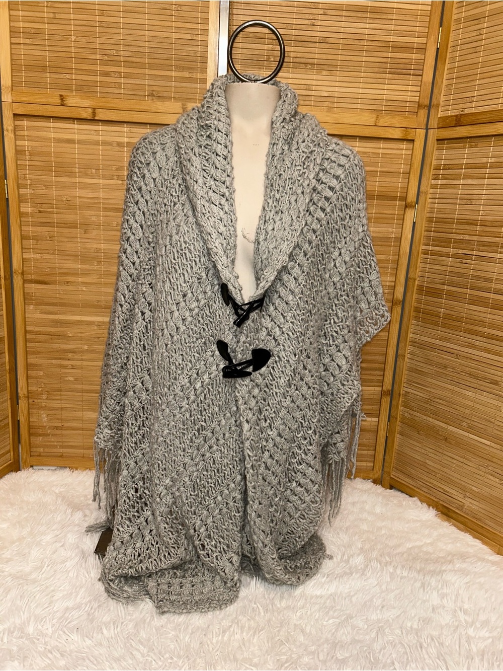 MIXIT gray sweater shawl poncho woman’s size One Size NWT